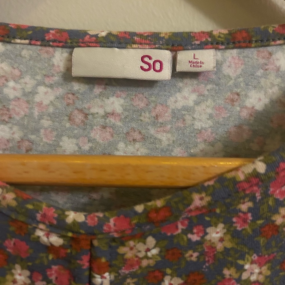 Floral Ruched Long Sleeve cropped Blouse - Picture 4 of 4